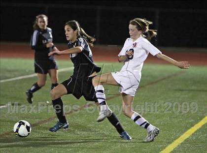 Thumbnail 3 in La Jolla vs. Harvard-Westlake (CIF D2 SoCal Regional Final) photogallery.