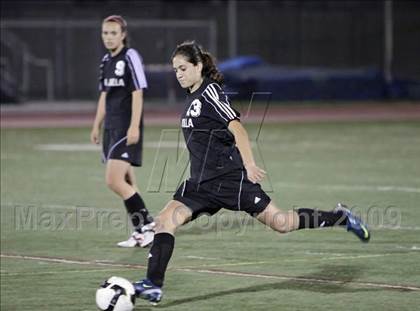 Thumbnail 2 in La Jolla vs. Harvard-Westlake (CIF D2 SoCal Regional Final) photogallery.