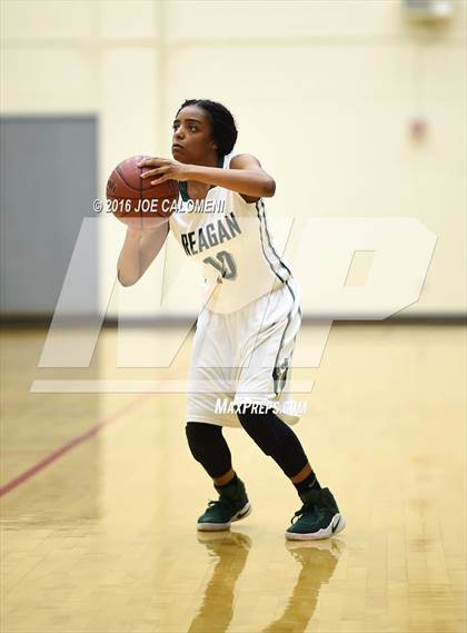 Thumbnail 3 in Madison vs Reagan [Ronald] photogallery.