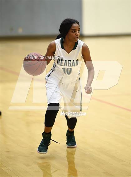 Thumbnail 3 in Madison vs Reagan [Ronald] photogallery.