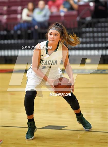 Thumbnail 3 in Madison vs Reagan [Ronald] photogallery.