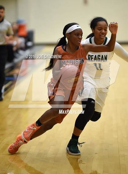 Thumbnail 2 in Madison vs Reagan [Ronald] photogallery.
