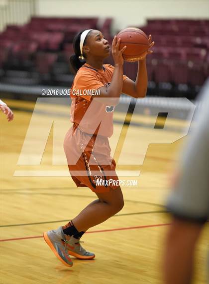 Thumbnail 1 in Madison vs Reagan [Ronald] photogallery.