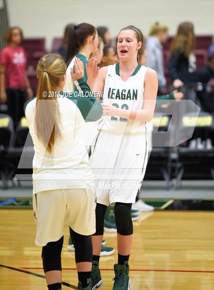 Thumbnail 3 in Madison vs Reagan [Ronald] photogallery.