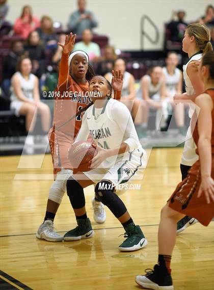 Thumbnail 1 in Madison vs Reagan [Ronald] photogallery.