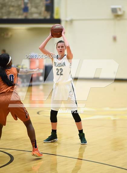 Thumbnail 3 in Madison vs Reagan [Ronald] photogallery.