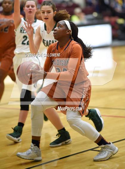 Thumbnail 2 in Madison vs Reagan [Ronald] photogallery.