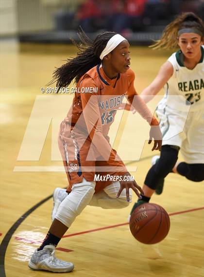 Thumbnail 3 in Madison vs Reagan [Ronald] photogallery.
