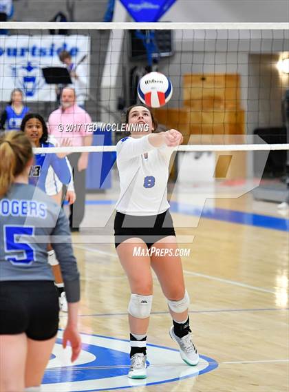 Thumbnail 1 in Rogers vs Conway  (AAA 7A 2nd Round Playoff) photogallery.