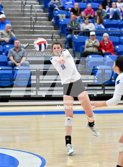 Thumbnail 3 in Rogers vs Conway  (AAA 7A 2nd Round Playoff) photogallery.