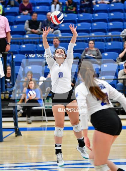 Thumbnail 2 in Rogers vs Conway  (AAA 7A 2nd Round Playoff) photogallery.
