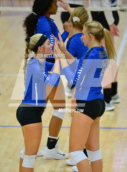 Thumbnail 1 in Rogers vs Conway  (AAA 7A 2nd Round Playoff) photogallery.