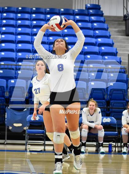 Thumbnail 3 in Rogers vs Conway  (AAA 7A 2nd Round Playoff) photogallery.
