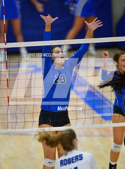 Thumbnail 3 in Rogers vs Conway  (AAA 7A 2nd Round Playoff) photogallery.
