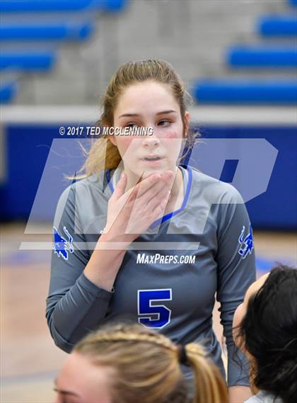 Thumbnail 1 in Rogers vs Conway  (AAA 7A 2nd Round Playoff) photogallery.