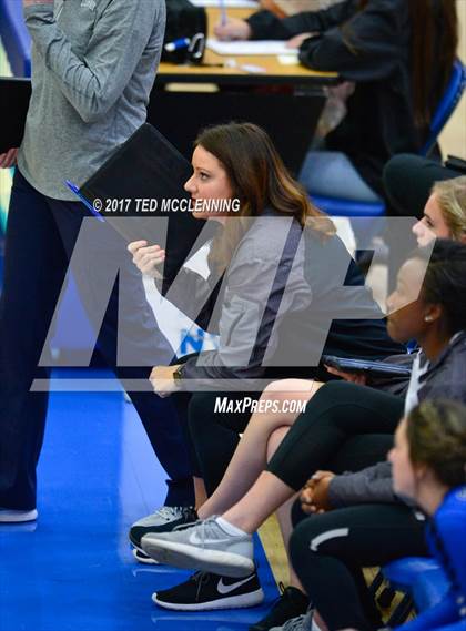 Thumbnail 2 in Rogers vs Conway  (AAA 7A 2nd Round Playoff) photogallery.