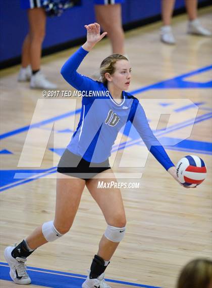 Thumbnail 1 in Rogers vs Conway  (AAA 7A 2nd Round Playoff) photogallery.