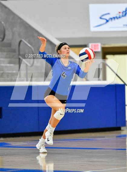 Thumbnail 3 in Rogers vs Conway  (AAA 7A 2nd Round Playoff) photogallery.