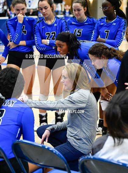 Thumbnail 2 in Rogers vs Conway  (AAA 7A 2nd Round Playoff) photogallery.
