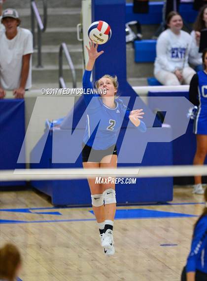 Thumbnail 2 in Rogers vs Conway  (AAA 7A 2nd Round Playoff) photogallery.
