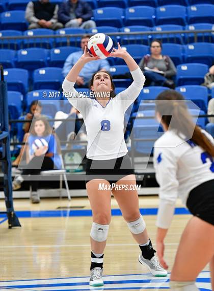 Thumbnail 1 in Rogers vs Conway  (AAA 7A 2nd Round Playoff) photogallery.