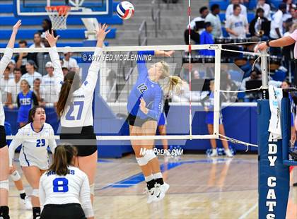 Thumbnail 2 in Rogers vs Conway  (AAA 7A 2nd Round Playoff) photogallery.