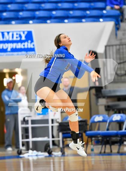 Thumbnail 3 in Rogers vs Conway  (AAA 7A 2nd Round Playoff) photogallery.