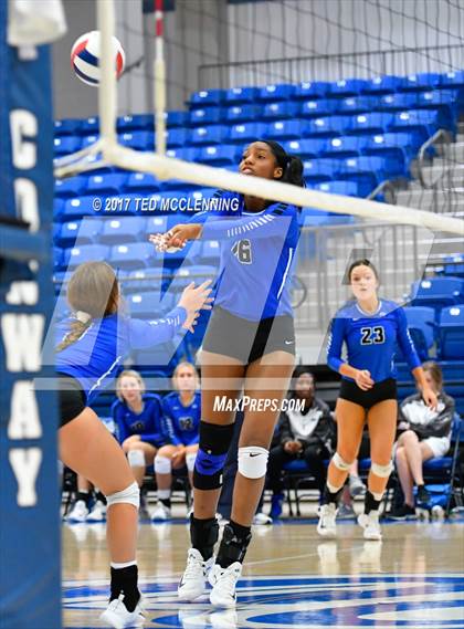 Thumbnail 1 in Rogers vs Conway  (AAA 7A 2nd Round Playoff) photogallery.