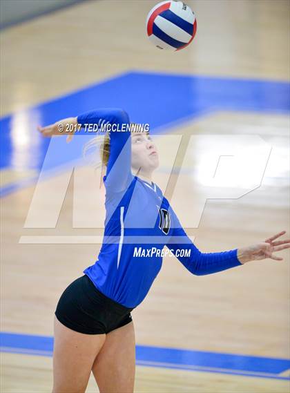 Thumbnail 3 in Rogers vs Conway  (AAA 7A 2nd Round Playoff) photogallery.