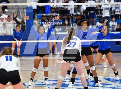 Thumbnail 1 in Rogers vs Conway  (AAA 7A 2nd Round Playoff) photogallery.