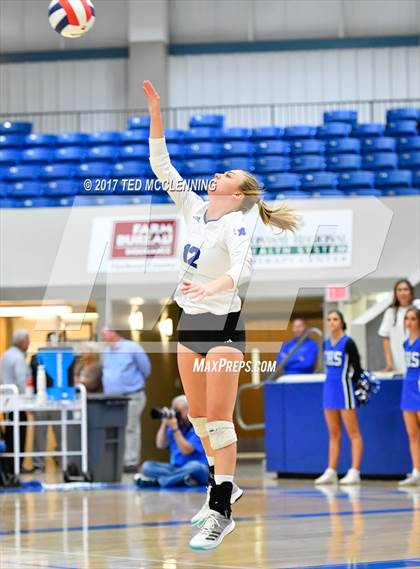 Thumbnail 2 in Rogers vs Conway  (AAA 7A 2nd Round Playoff) photogallery.
