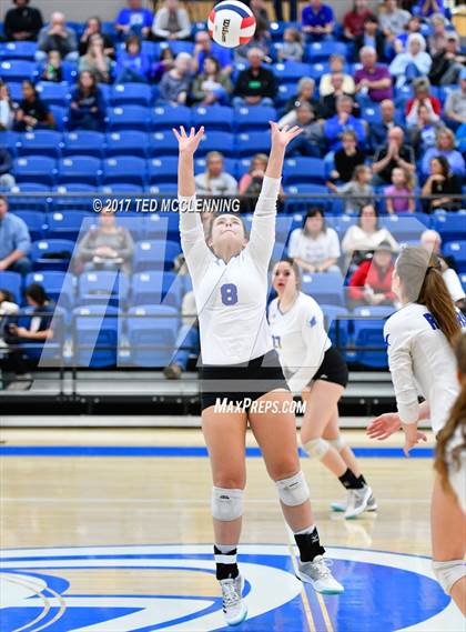 Thumbnail 1 in Rogers vs Conway  (AAA 7A 2nd Round Playoff) photogallery.