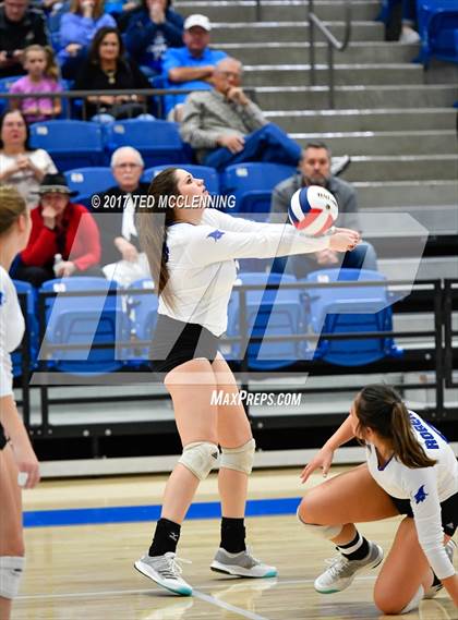 Thumbnail 2 in Rogers vs Conway  (AAA 7A 2nd Round Playoff) photogallery.