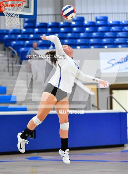 Thumbnail 2 in Rogers vs Conway  (AAA 7A 2nd Round Playoff) photogallery.