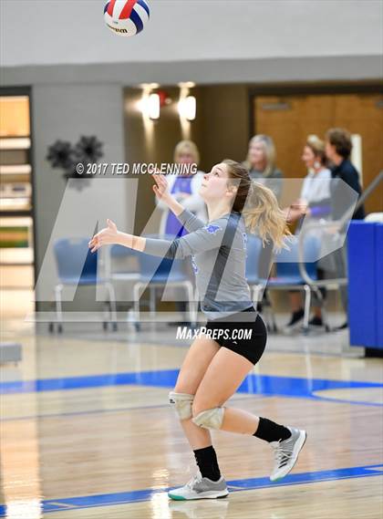 Thumbnail 1 in Rogers vs Conway  (AAA 7A 2nd Round Playoff) photogallery.