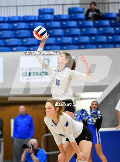 Thumbnail 1 in Rogers vs Conway  (AAA 7A 2nd Round Playoff) photogallery.