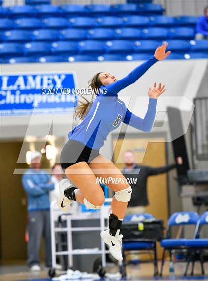 Thumbnail 2 in Rogers vs Conway  (AAA 7A 2nd Round Playoff) photogallery.