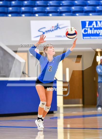 Thumbnail 2 in Rogers vs Conway  (AAA 7A 2nd Round Playoff) photogallery.