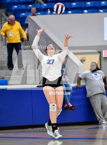 Thumbnail 2 in Rogers vs Conway  (AAA 7A 2nd Round Playoff) photogallery.