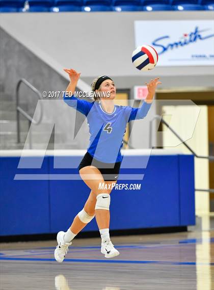 Thumbnail 1 in Rogers vs Conway  (AAA 7A 2nd Round Playoff) photogallery.