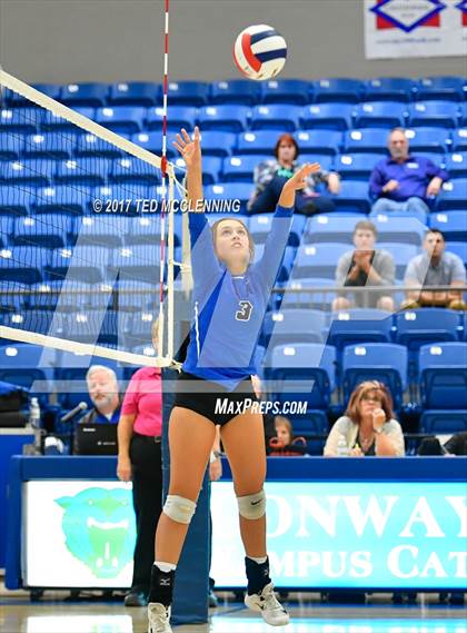 Thumbnail 2 in Rogers vs Conway  (AAA 7A 2nd Round Playoff) photogallery.