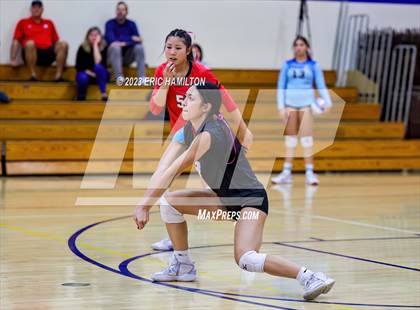 Thumbnail 3 in Harvard-Westlake @ Marymount photogallery.