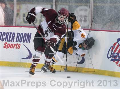 Thumbnail 3 in McQuaid Jesuit vs. St. Joseph's Collegiate Institute (Frozen Frontier) photogallery.