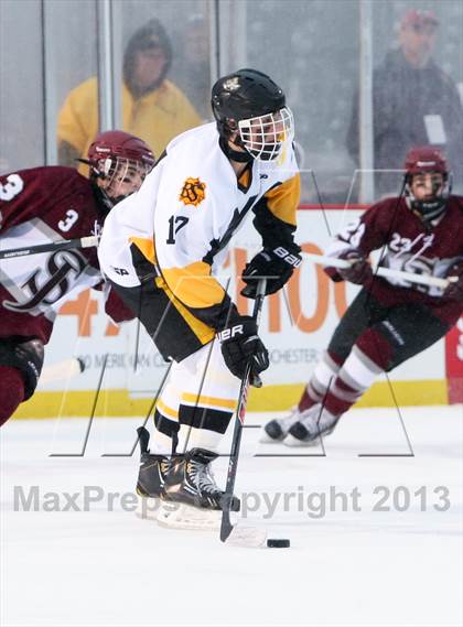 Thumbnail 3 in McQuaid Jesuit vs. St. Joseph's Collegiate Institute (Frozen Frontier) photogallery.