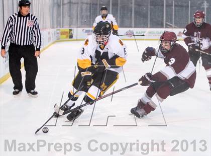 Thumbnail 3 in McQuaid Jesuit vs. St. Joseph's Collegiate Institute (Frozen Frontier) photogallery.