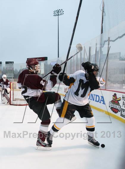 Thumbnail 3 in McQuaid Jesuit vs. St. Joseph's Collegiate Institute (Frozen Frontier) photogallery.