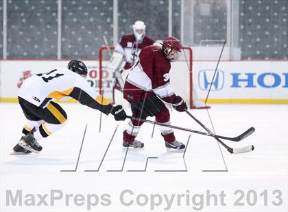 Thumbnail 3 in McQuaid Jesuit vs. St. Joseph's Collegiate Institute (Frozen Frontier) photogallery.
