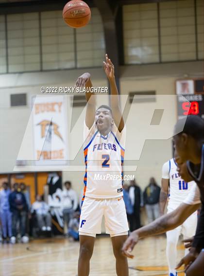 Thumbnail 2 in East St. Louis vs. Hillcrest(Midwest Showdown Shootout@ Ritenour) photogallery.
