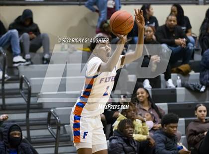 Thumbnail 2 in East St. Louis vs. Hillcrest(Midwest Showdown Shootout@ Ritenour) photogallery.