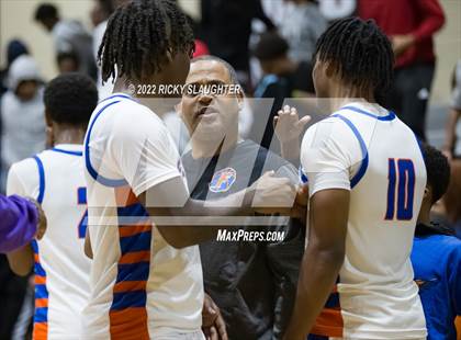Thumbnail 3 in East St. Louis vs. Hillcrest(Midwest Showdown Shootout@ Ritenour) photogallery.